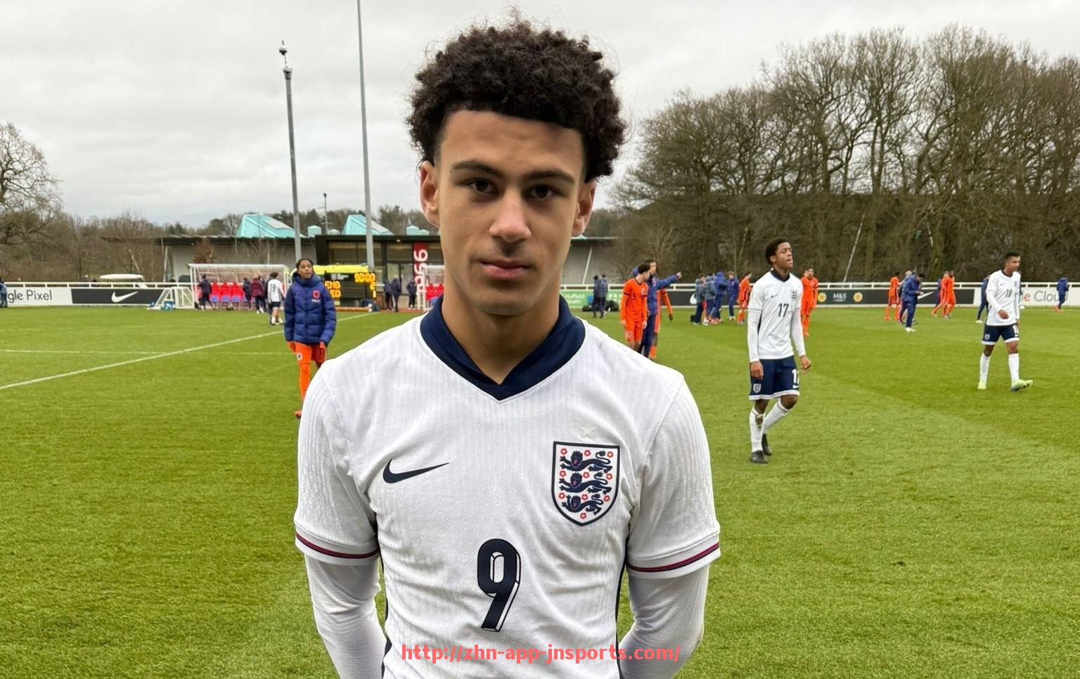 江南体育APP下载-全意甲丢球最多的球队名单及防守问题剖析