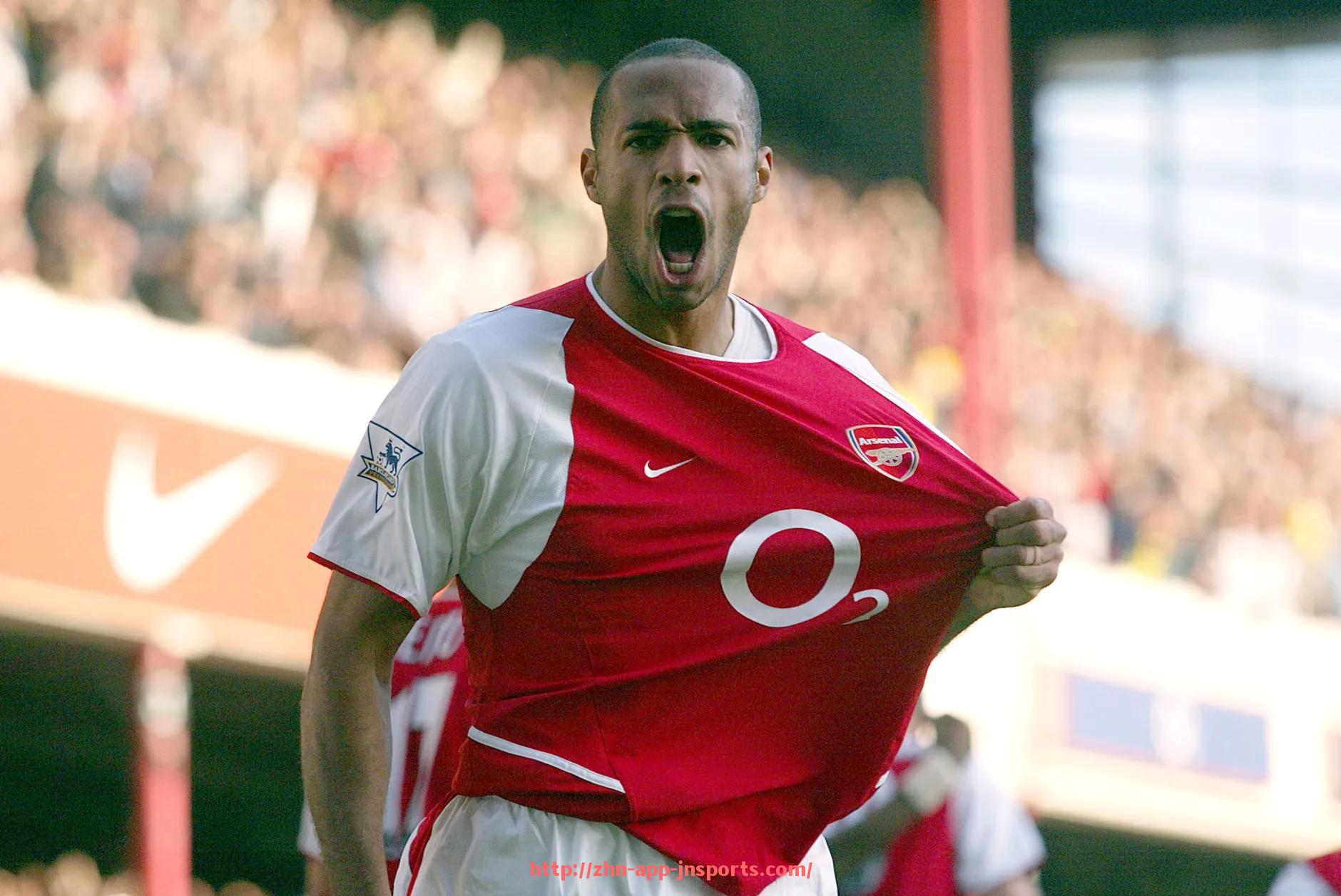 江南体育APP下载-热刺俱乐部英超球衣历年款式与主客场分布